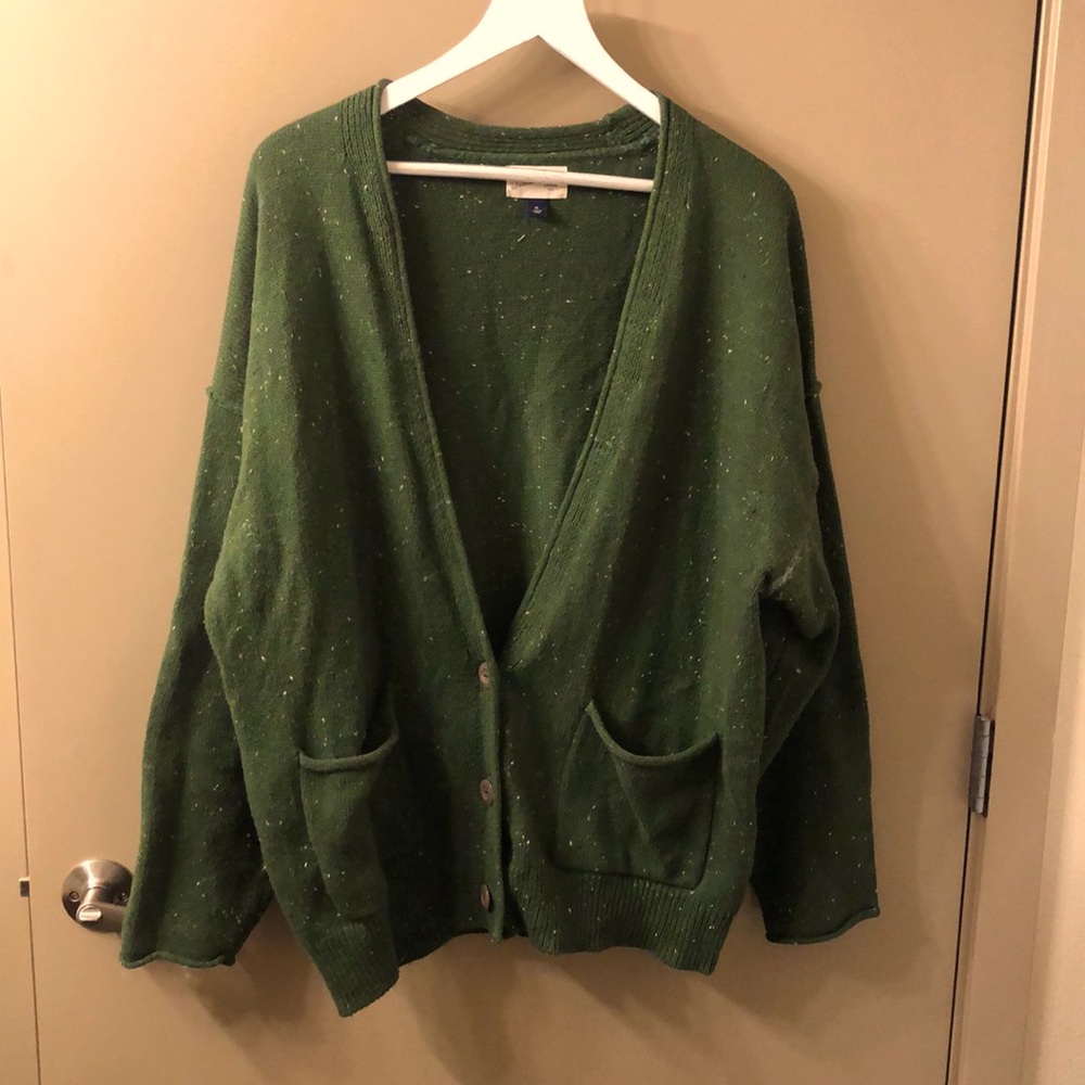 Green knit cardigan. Size XL Large. Only worn 2 times. Brand: Universal Thread